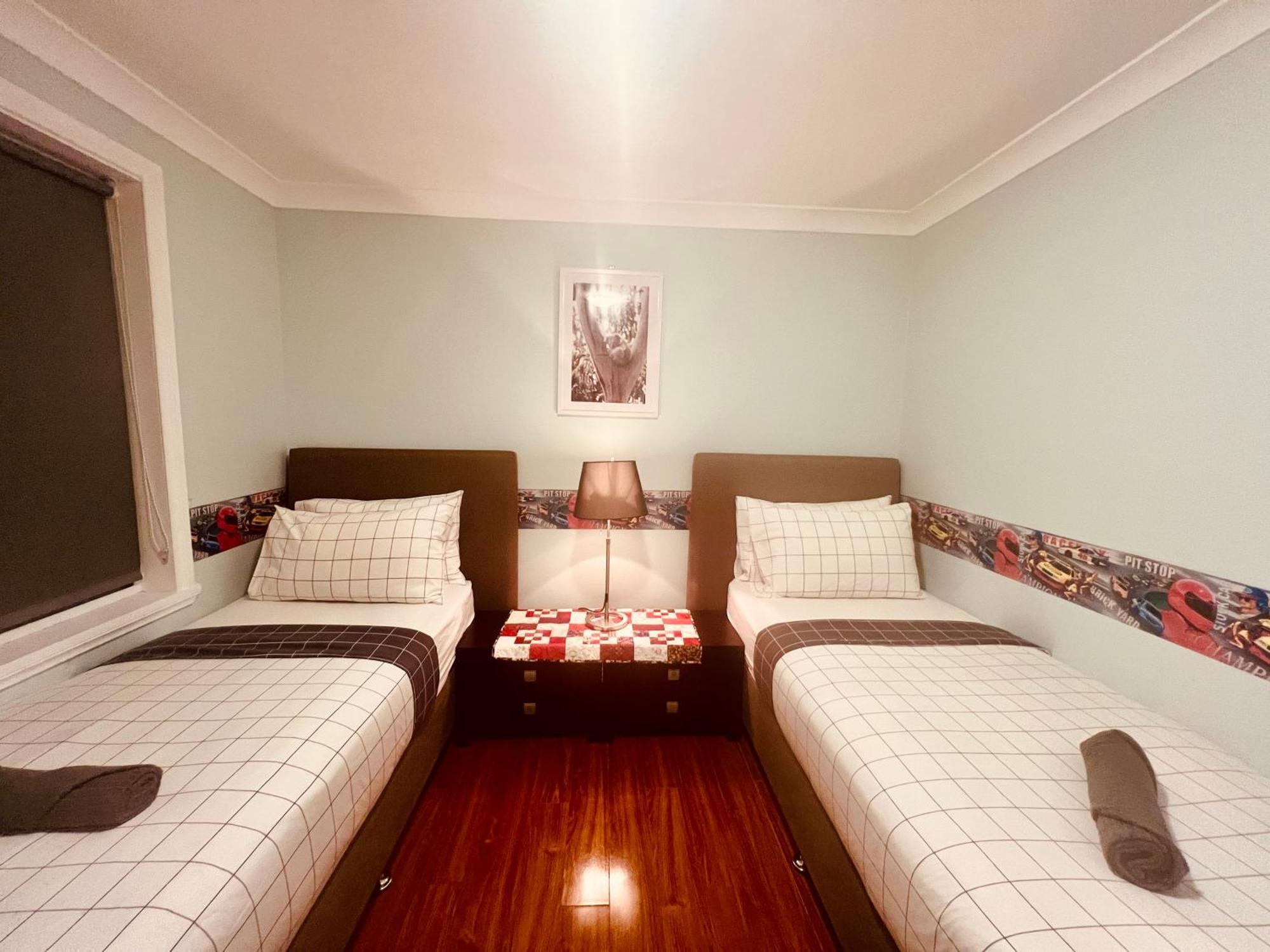 Spacious 6 Bedroom Holiday Home 15 Min Away From Melbourne Airport Sydenham Eksteriør billede